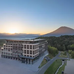 Nikko Style Niseko Hanazono Hotel
